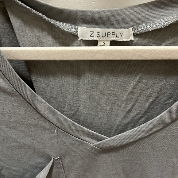 Z Supply V-Neck Pocket T- Shirt - Picture 2 of 3